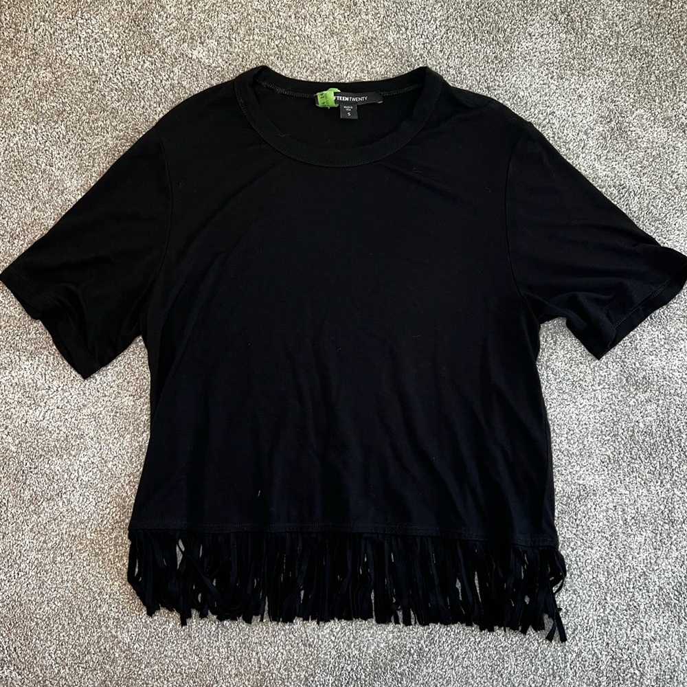 Black fringe tee